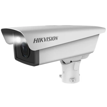 كاميرا للدخول والخروج هيك فيجن DS-TCG205-E